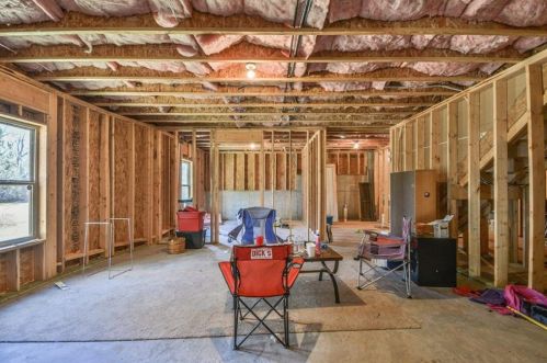 2746 Dayview Ln, Atlanta GA 30331-9513 exterior