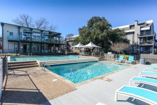 614 1st St, Austin TX  78704-1143 exterior