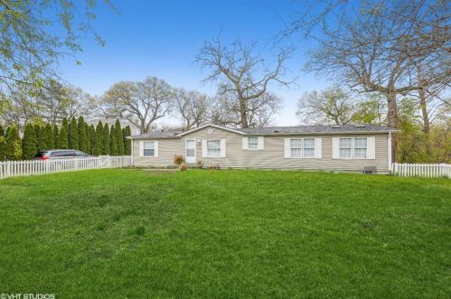 4241 Park Ave, Gary, IN 46405-1861