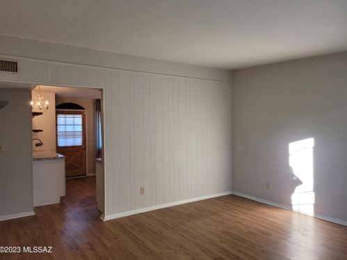 2114 Catalina Ave, Tucson AZ 85712-3225 exterior