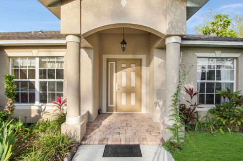 1156 Ladner St, Fort Pierce, FL 34983-2569