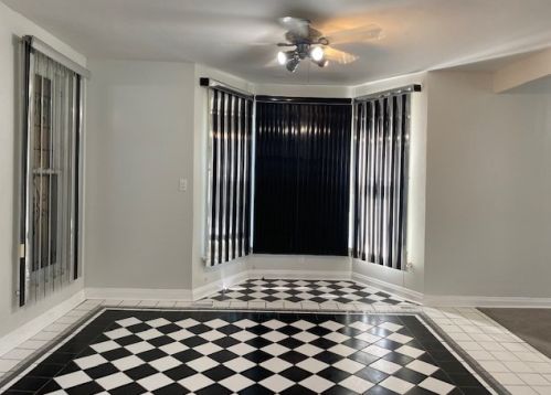 5822 Huron St, Chicago IL 60642-5725 exterior