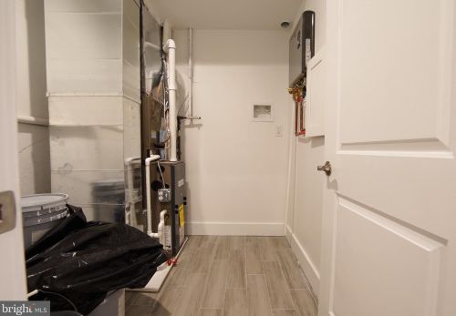 722 16th St, Philadelphia PA 19130-2924 exterior