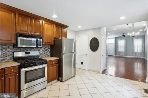 1005 18th St, Philadelphia PA  19146-1923 exterior