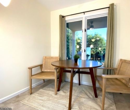 56 Bond St, Bridgewater NJ 08807-2458 exterior