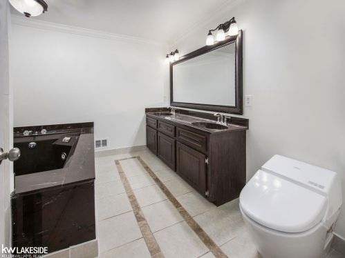 2681 Powderhorn Rdg Rd, Rochester MI 48309-1339 exterior