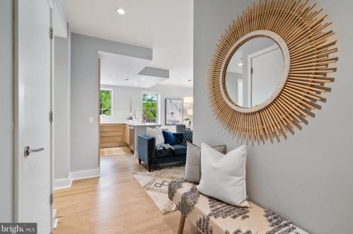 3511 13th St, Washington, DC 20010-2075