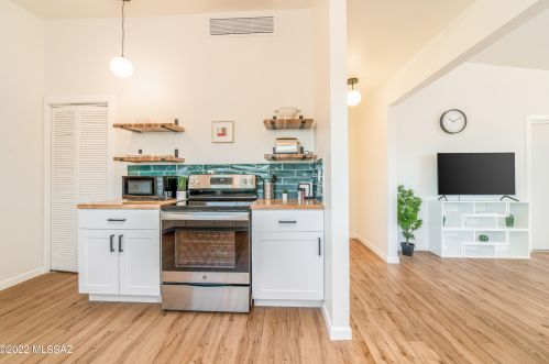 3201 Cherry Ave, Tucson AZ  85719-2219 exterior