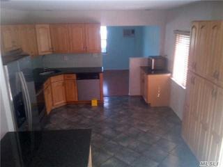 20 Fieldstone Dr, Syosset, NY 11791-4103