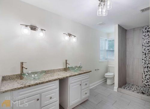 1314 Graymont Dr, Atlanta GA  30310-3922 exterior