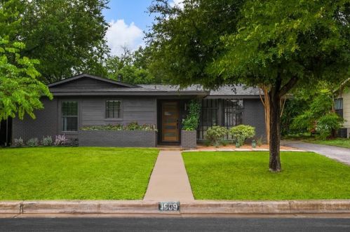 1609 Corona Dr, Austin TX  78723-2519 exterior