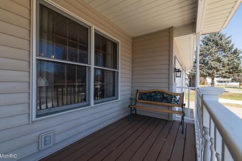 10400 Roger St, Kalamazoo MI 49002-7185 exterior