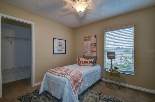 9759 Fox Hollow Rd, Tampa FL  33647-1831 exterior