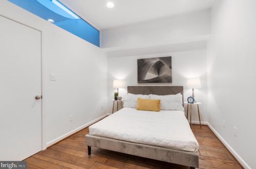 3708 Massachusetts Ave, Washington DC 20016-5812 exterior