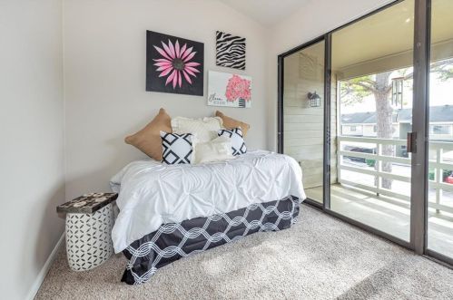 17 April Pt Dr, Montgomery TX 77356-8873 exterior