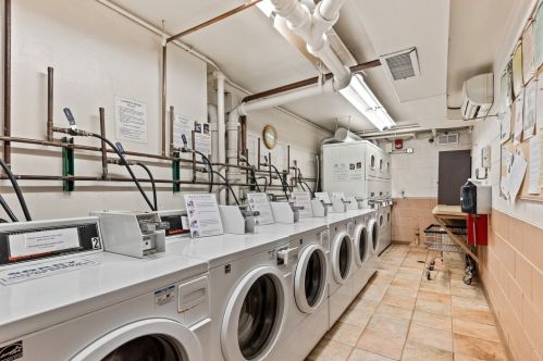 1339 Dearborn St, Chicago IL  60610-2070 exterior