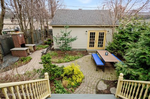 5321 Magnolia Ave, Chicago IL 60640-2205 exterior