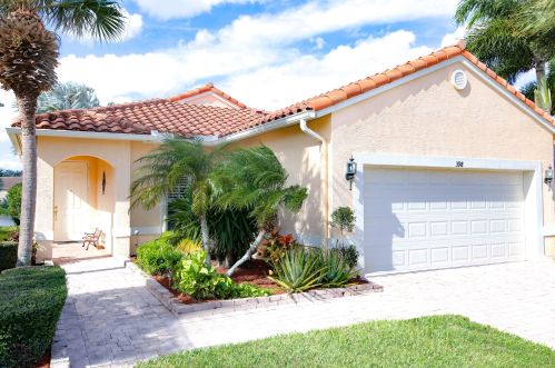 398 Breezy Point Loop, Fort Pierce, FL 34986-2670