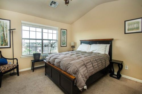 1416 Biltmore Ln, Irving TX exterior