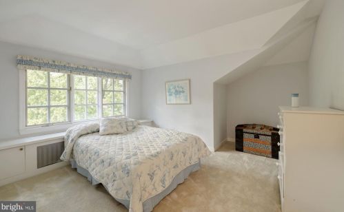 3928 Livingston St, Washington DC 20015-2921 exterior