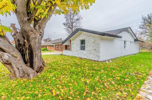 8703 Frst Grn Dr, Dallas TX 75243-4101 exterior