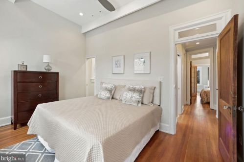 1700 Hobart St, Washington DC 20009-3705 exterior