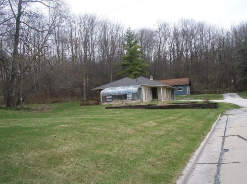 604 44th St, Manitowoc WI 54220-5846 exterior