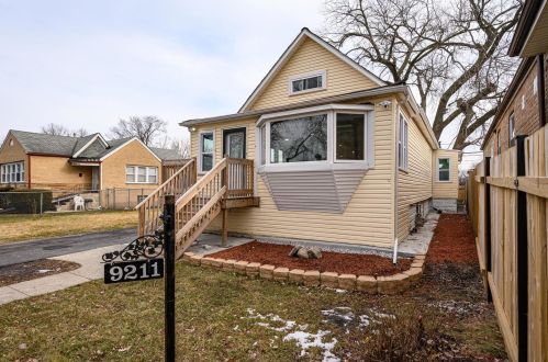 9211 Normal Ave, Chicago IL 60620-2327 exterior