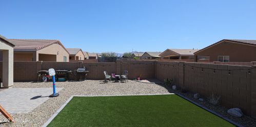 4022 81 Dr, Phoenix AZ 85043-1561 exterior