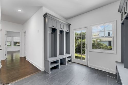 62 Dale Dr, Chatham Township NJ  07928-1639 exterior