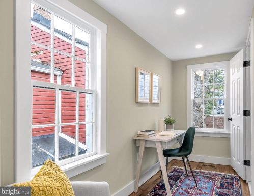 313 Royal St, Alexandria VA  22314-2628 exterior