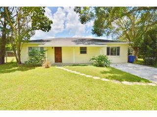 8921 Arrawana Ave, Tampa, FL 33614-1810