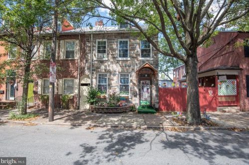 413 Orange St, Lancaster, PA 17603-3874