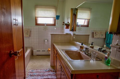 1145 Cp St, Ely MN 55731-1208 exterior