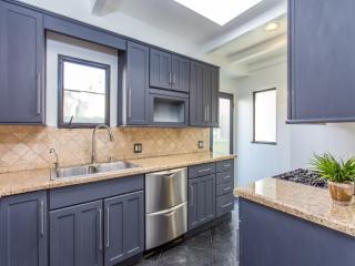 866 Westbourne Dr, Los Angeles CA  90069-4602 exterior