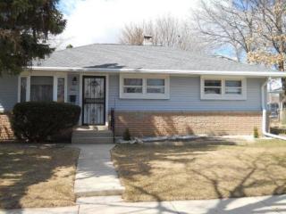 3965 75th St, Milwaukee, WI 53220-2317