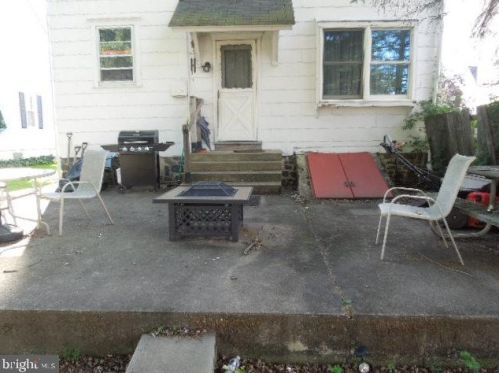 25 Penrose St, Quakertown, PA 18951-1328