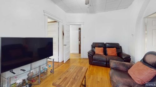 2401 New York Ave, Union City NJ 07087-4515 exterior