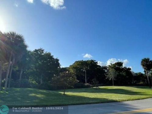 912 9th Street Cir, Boca Raton FL  33486-5273 exterior