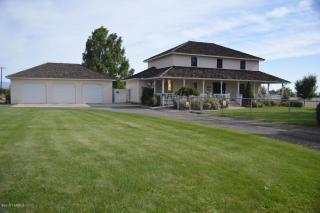 11809 Occidental Rd, Yakima, WA 98903-9245