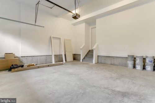 920 Darton Dr, Alexandria VA 22308-2021 exterior