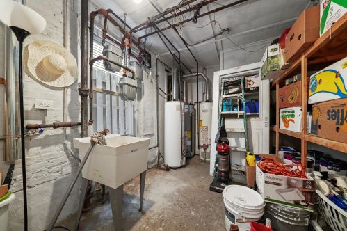 2943 Fairfield Ave, Chicago IL 60625-2719 exterior