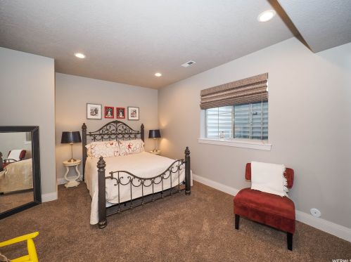 2161 Lorita Way, Sandy UT 84093-6514 exterior