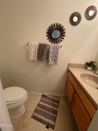 1301 Casa San Carlos Ln, Oxnard CA  93033-4232 exterior