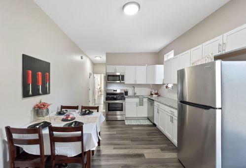 715 Harding Ave, Chicago IL 60655-3748 exterior