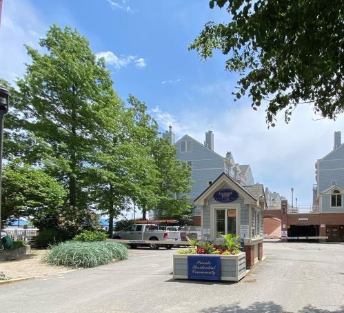 304 Chandlers Wharf, Portland ME 04101-4651 exterior