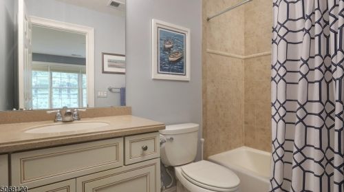 62 Lara Pl, Warren NJ 07059-3009 exterior