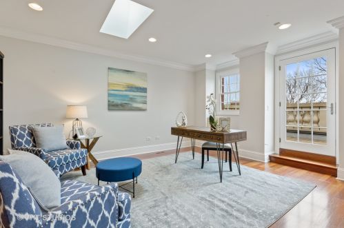 1325 Melrose St, Chicago IL 60618-5847 exterior