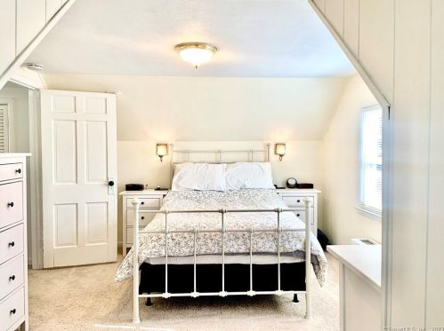 305 Mcclintock St, New Britain CT  06053-2016 exterior