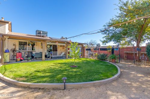 12602 37 Ave, Phoenix AZ 85053-4616 exterior